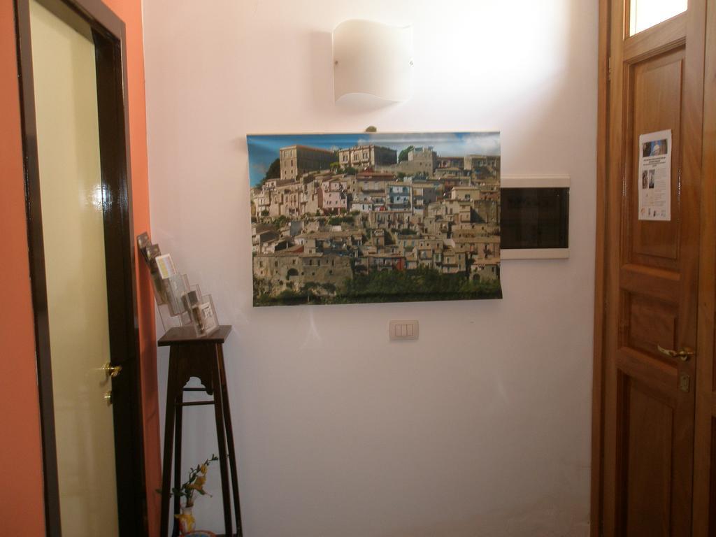 Ibla Vacanze Ragusa Bagian luar foto