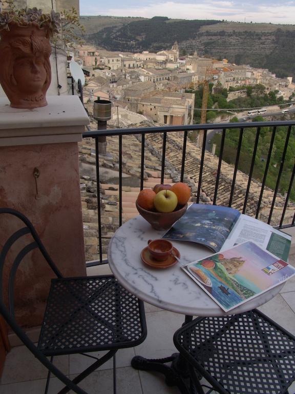 Ibla Vacanze Ragusa Bagian luar foto