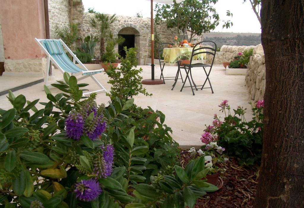Ibla Vacanze Ragusa Bagian luar foto