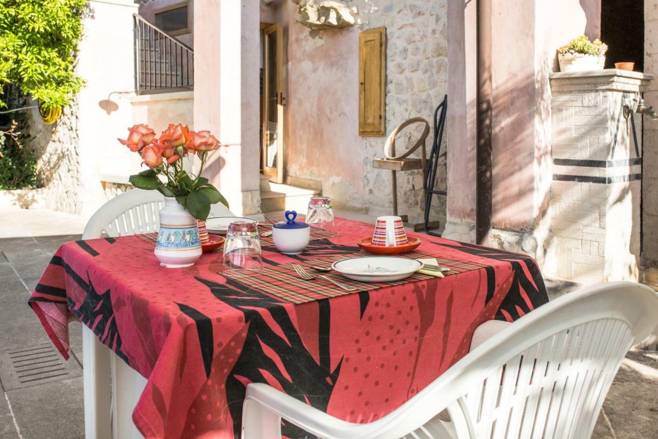 Ibla Vacanze Ragusa Bagian luar foto