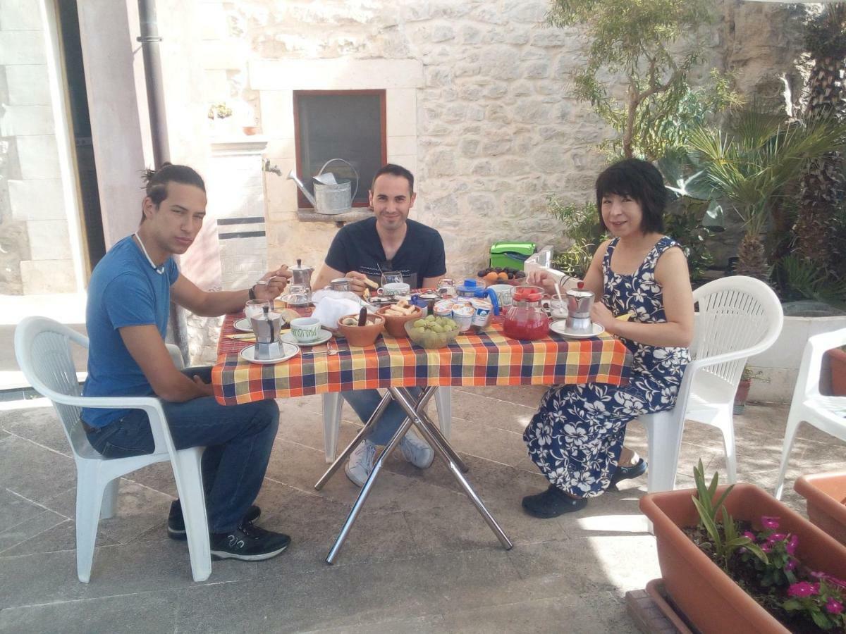 Ibla Vacanze Ragusa Bagian luar foto